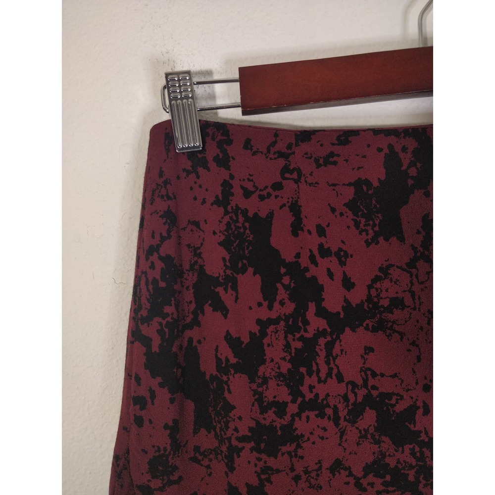 3/$20 Banana Republic Maroon Burgundy Black Ruffle Flare Mini Skirt Size 2 - Picture 2 of 9
